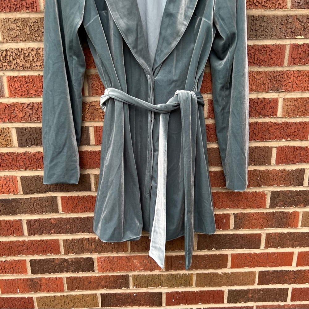 JustFab Dusty Blue Velvet Long Line Belted Blazer Suit Jacket Overcoat - Picture 2 of 5